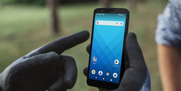 手袋OK！頑丈な画面