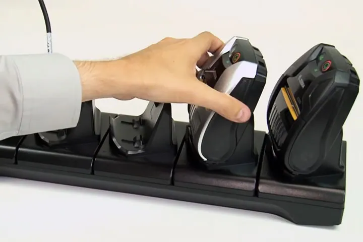 用途に応じた柔軟な充電方式